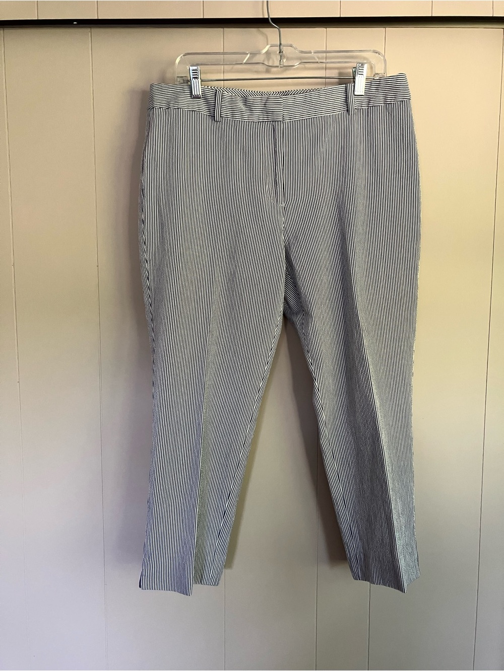 Talbots Blue & White Seersucker Cropped Pants size 12